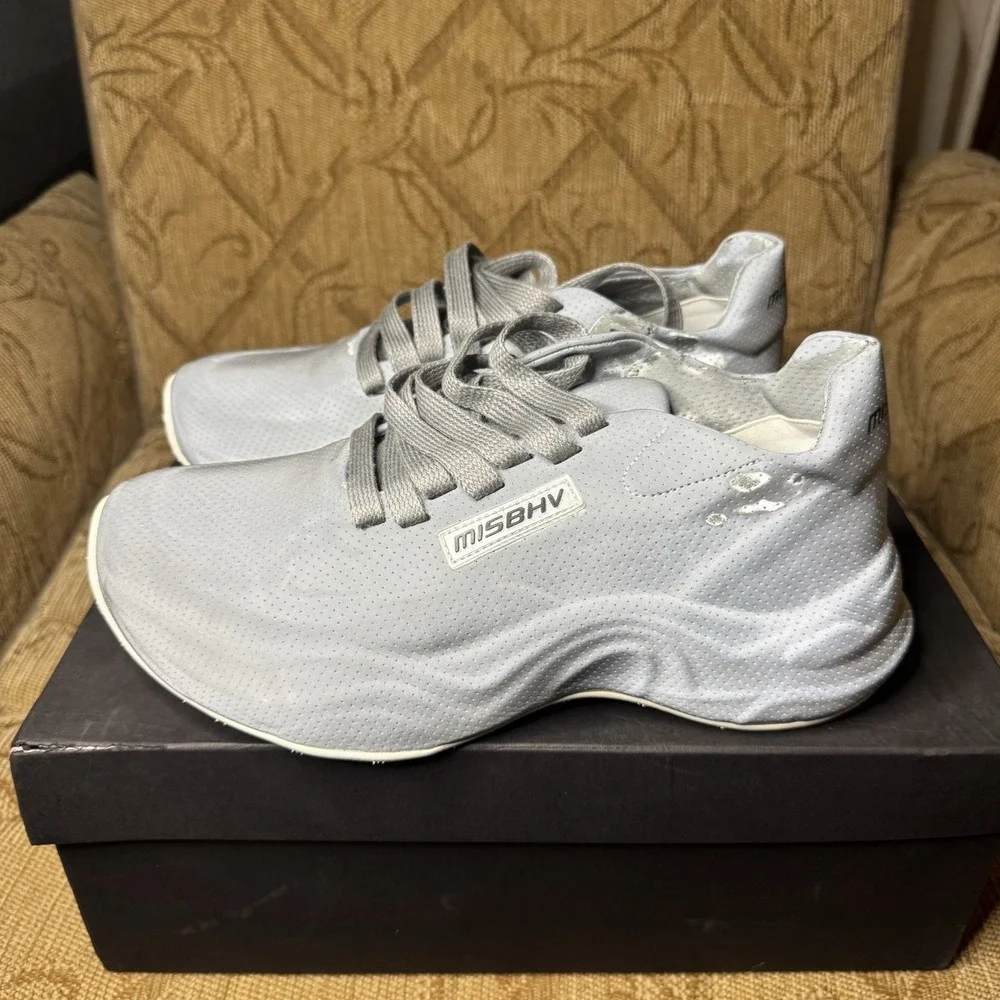 MISBHV REFLECTIVE MOON TRAINER SNEAKERS, Grey/Silver, US‎ Men's 41